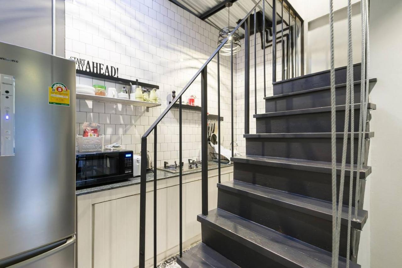 Inner Old Town 196 Chic Guesthouse - Self Check In กรุงเทพมหานคร ภายนอก รูปภาพ