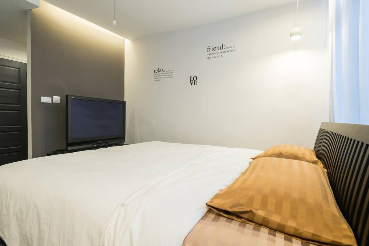 Inner Old Town 196 Chic Guesthouse - Self Check In กรุงเทพมหานคร ภายนอก รูปภาพ